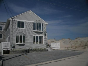 2Nd Floor Oceanfront Duplex